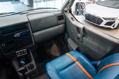 2002 Volkswagen EuroVan GLS   - Photo 38 - Gladstone, OR 97027