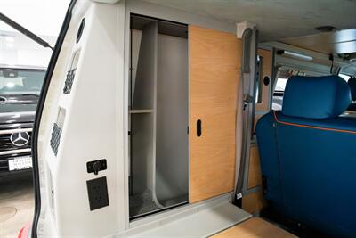 2002 Volkswagen EuroVan GLS   - Photo 13 - Gladstone, OR 97027