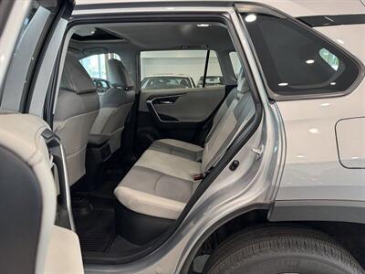 2023 Toyota RAV4 Hybrid Limited   - Photo 12 - Gladstone, OR 97027