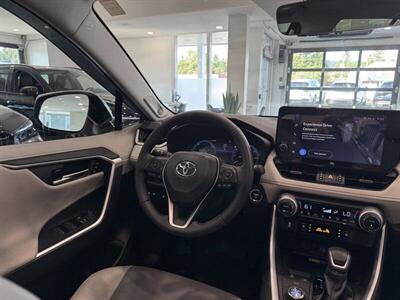 2023 Toyota RAV4 Hybrid Limited   - Photo 19 - Gladstone, OR 97027