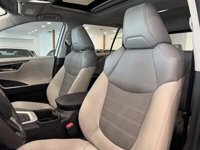 2023 Toyota RAV4 Hybrid Limited   - Photo 14 - Gladstone, OR 97027