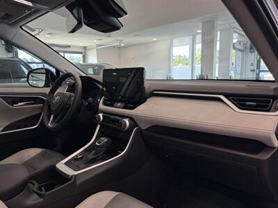 2023 Toyota RAV4 Hybrid Limited   - Photo 16 - Gladstone, OR 97027