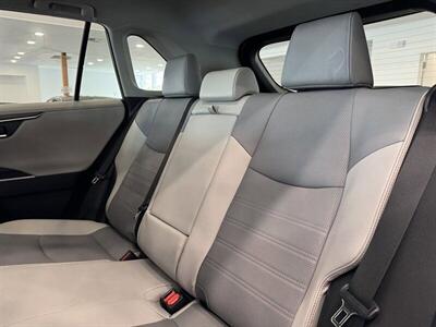 2023 Toyota RAV4 Hybrid Limited   - Photo 17 - Gladstone, OR 97027