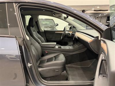 2023 Tesla Model Y Long Range   - Photo 9 - Gladstone, OR 97027