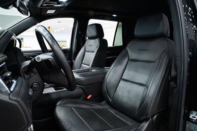 2022 GMC Yukon Denali - Photo 8 - Gladstone, OR 97027