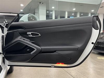 2015 Porsche 911 Carrera 4S   - Photo 11 - Gladstone, OR 97027