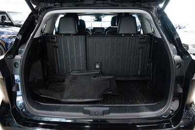 2022 Toyota Highlander XLE - Photo 8 - Gladstone, OR 97027