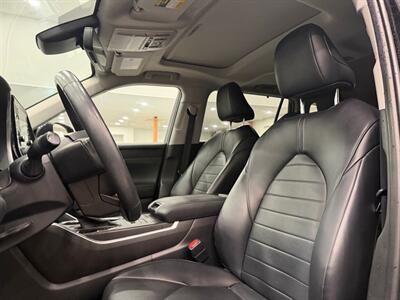 2022 Toyota Highlander XLE - Photo 6 - Gladstone, OR 97027