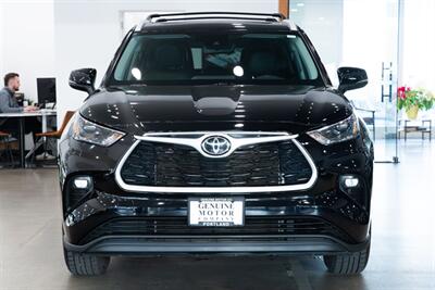 2022 Toyota Highlander XLE - Photo 2 - Gladstone, OR 97027