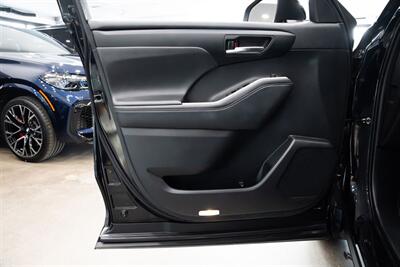 2022 Toyota Highlander XLE - Photo 16 - Gladstone, OR 97027