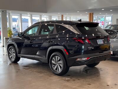 2024 Hyundai TUCSON Hybrid Blue   - Photo 6 - Gladstone, OR 97027