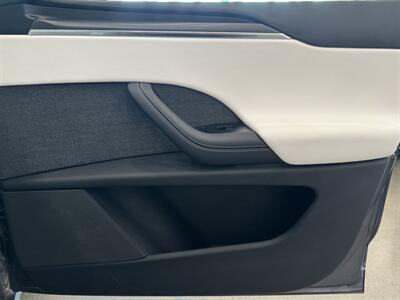 2022 Tesla Model X Plaid   - Photo 17 - Gladstone, OR 97027