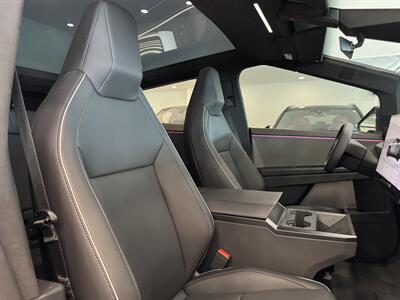 2024 Tesla Cybertruck   - Photo 22 - Gladstone, OR 97027