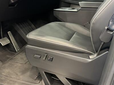 2024 Tesla Cybertruck   - Photo 16 - Gladstone, OR 97027