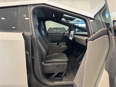 2024 Tesla Cybertruck   - Photo 9 - Gladstone, OR 97027