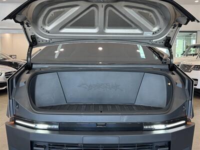 2024 Tesla Cybertruck   - Photo 41 - Gladstone, OR 97027