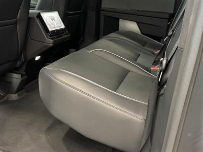2024 Tesla Cybertruck   - Photo 18 - Gladstone, OR 97027