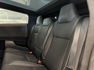 2024 Tesla Cybertruck   - Photo 24 - Gladstone, OR 97027