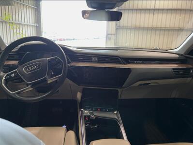 2019 Audi e-tron Prestige quattro   - Photo 8 - Gladstone, OR 97027