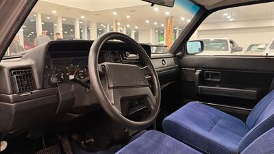 1989 Volvo 240 DL   - Photo 5 - Gladstone, OR 97027