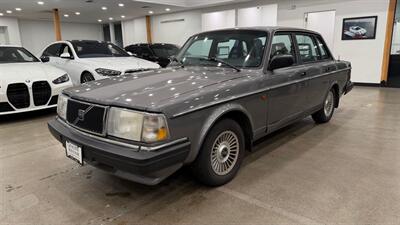 1989 Volvo 240 DL   - Photo 1 - Gladstone, OR 97027