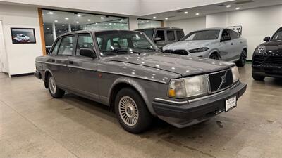 1989 Volvo 240 DL   - Photo 2 - Gladstone, OR 97027
