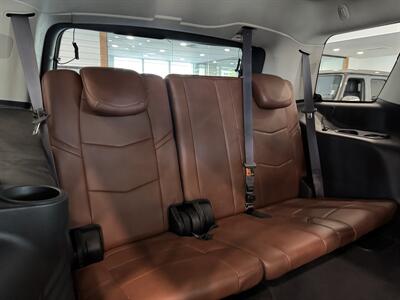 2015 Cadillac Escalade Premium   - Photo 15 - Gladstone, OR 97027