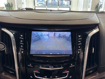 2015 Cadillac Escalade Premium   - Photo 25 - Gladstone, OR 97027