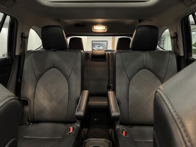 2021 Toyota Highlander Hybrid Platinum   - Photo 13 - Gladstone, OR 97027