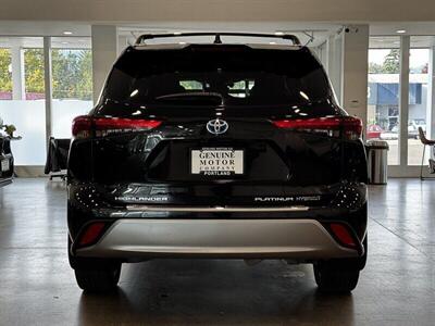 2021 Toyota Highlander Hybrid Platinum   - Photo 5 - Gladstone, OR 97027
