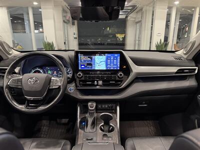 2021 Toyota Highlander Hybrid Platinum   - Photo 17 - Gladstone, OR 97027