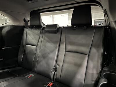 2021 Toyota Highlander Hybrid Platinum   - Photo 14 - Gladstone, OR 97027
