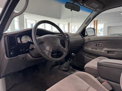 2002 Toyota Tacoma 2dr Xtracab V6   - Photo 14 - Gladstone, OR 97027