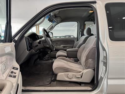 2002 Toyota Tacoma 2dr Xtracab V6   - Photo 7 - Gladstone, OR 97027