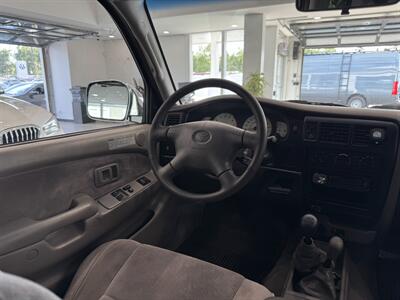 2002 Toyota Tacoma 2dr Xtracab V6   - Photo 20 - Gladstone, OR 97027