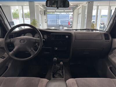 2002 Toyota Tacoma 2dr Xtracab V6   - Photo 8 - Gladstone, OR 97027