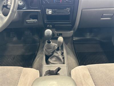 2002 Toyota Tacoma 2dr Xtracab V6   - Photo 25 - Gladstone, OR 97027