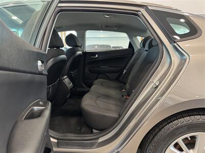 2018 Kia Optima LX   - Photo 12 - Gladstone, OR 97027