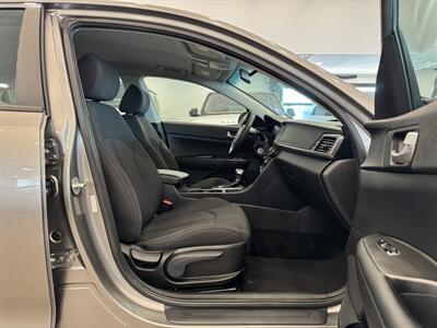 2018 Kia Optima LX   - Photo 9 - Gladstone, OR 97027