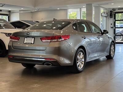 2018 Kia Optima LX   - Photo 6 - Gladstone, OR 97027