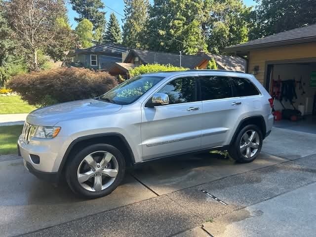2012 Jeep Grand Cherokee Limited - Photo 1 - Gladstone, OR 97027