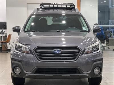 2018 Subaru Outback 2.5i Premium   - Photo 2 - Gladstone, OR 97027