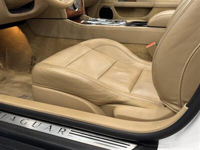 2011 Jaguar XK   - Photo 18 - Gladstone, OR 97027