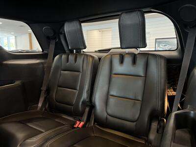 2015 Ford Explorer Sport   - Photo 14 - Gladstone, OR 97027