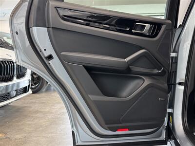 2021 Porsche Cayenne Coupe   - Photo 15 - Gladstone, OR 97027