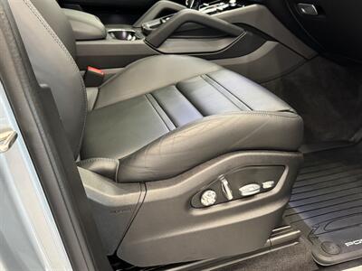 2021 Porsche Cayenne Coupe   - Photo 18 - Gladstone, OR 97027