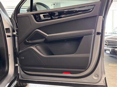 2021 Porsche Cayenne Coupe   - Photo 14 - Gladstone, OR 97027