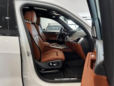 2025 BMW X7 M60i   - Photo 9 - Gladstone, OR 97027