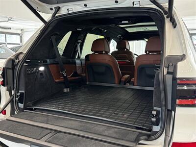 2025 BMW X7 M60i   - Photo 38 - Gladstone, OR 97027