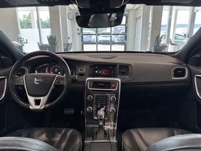 2015 Volvo V60 T6 R-Design Platinum   - Photo 8 - Gladstone, OR 97027